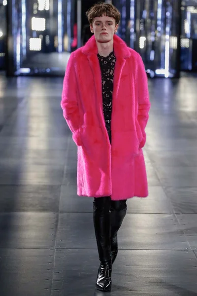 Look 36